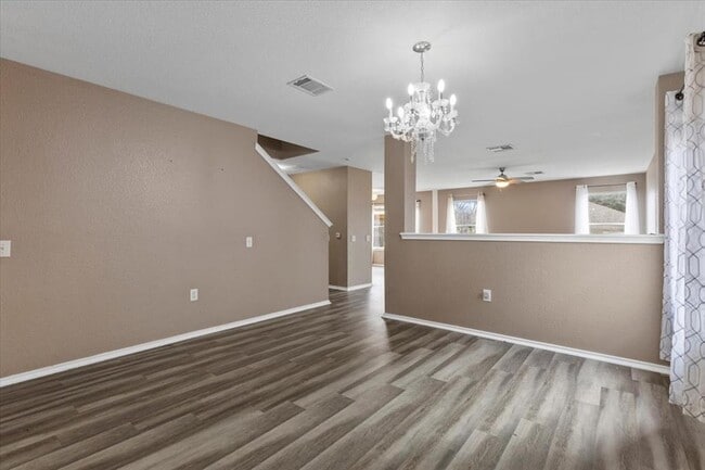 Building Photo - 5621 Abby Ann Ln