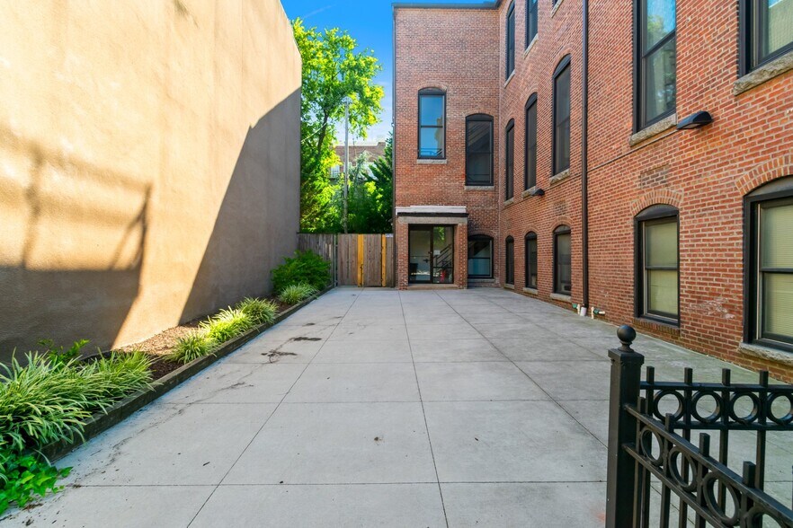 Building Photo - 511 S Bond St