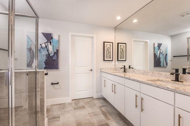 Master Bath - 2537 Arbor Wind