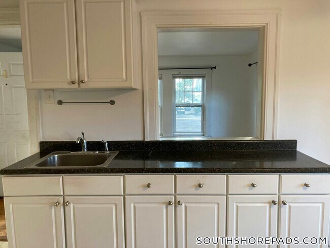 Primary Photo - 13 Blanchard Rd