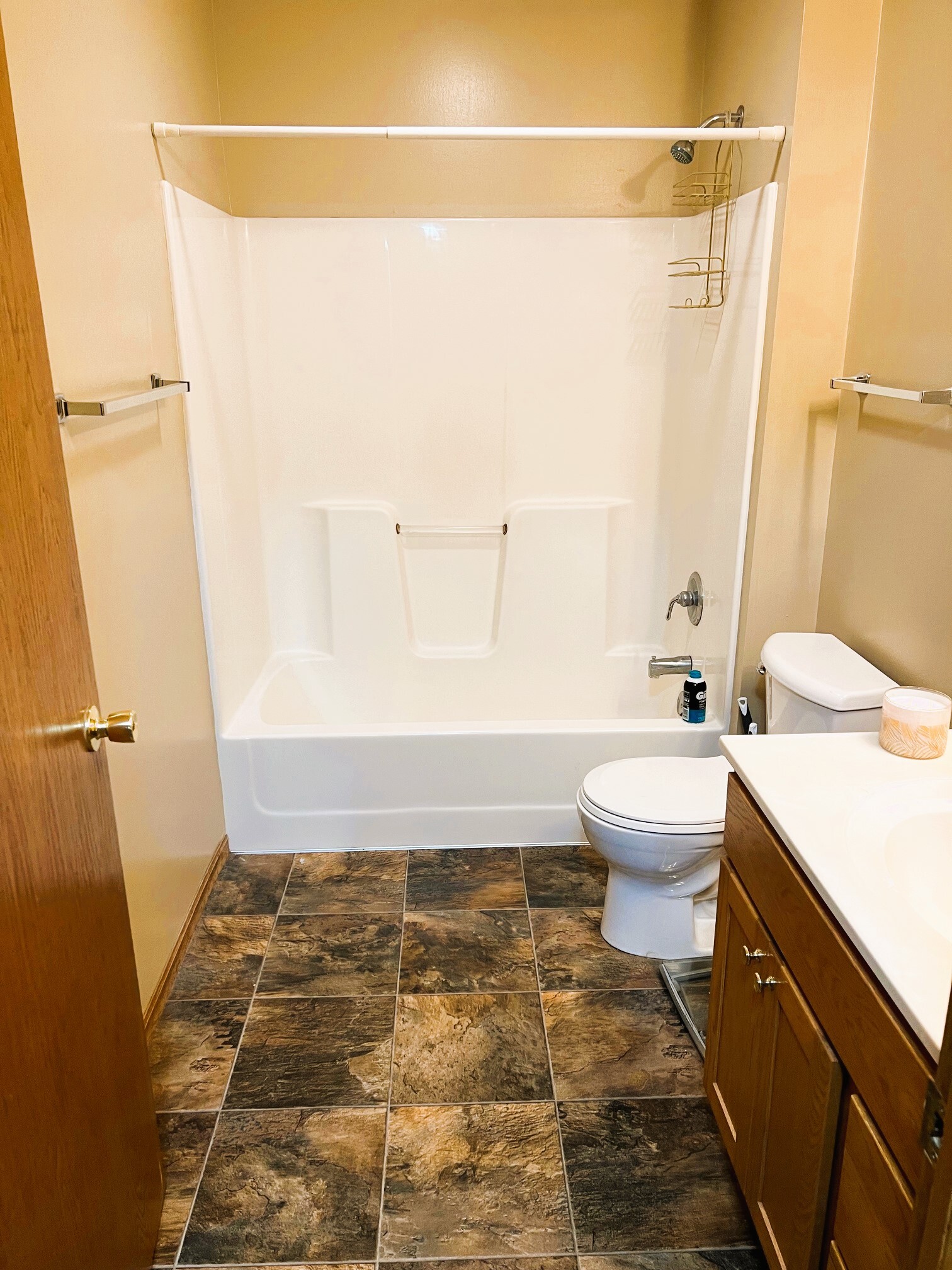 Bathroom - 1400 E Rushmore Dr