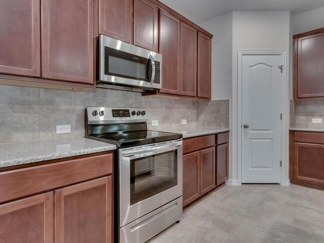 Building Photo - 1104 Ridge Runner Dr