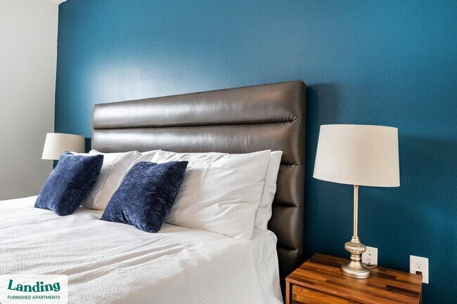 Building Photo - 2439 Casona Ln