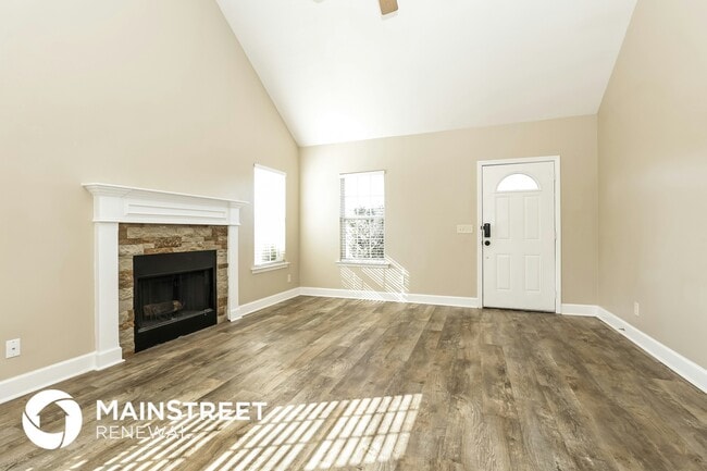 Building Photo - 1339 Lone Oak Rd