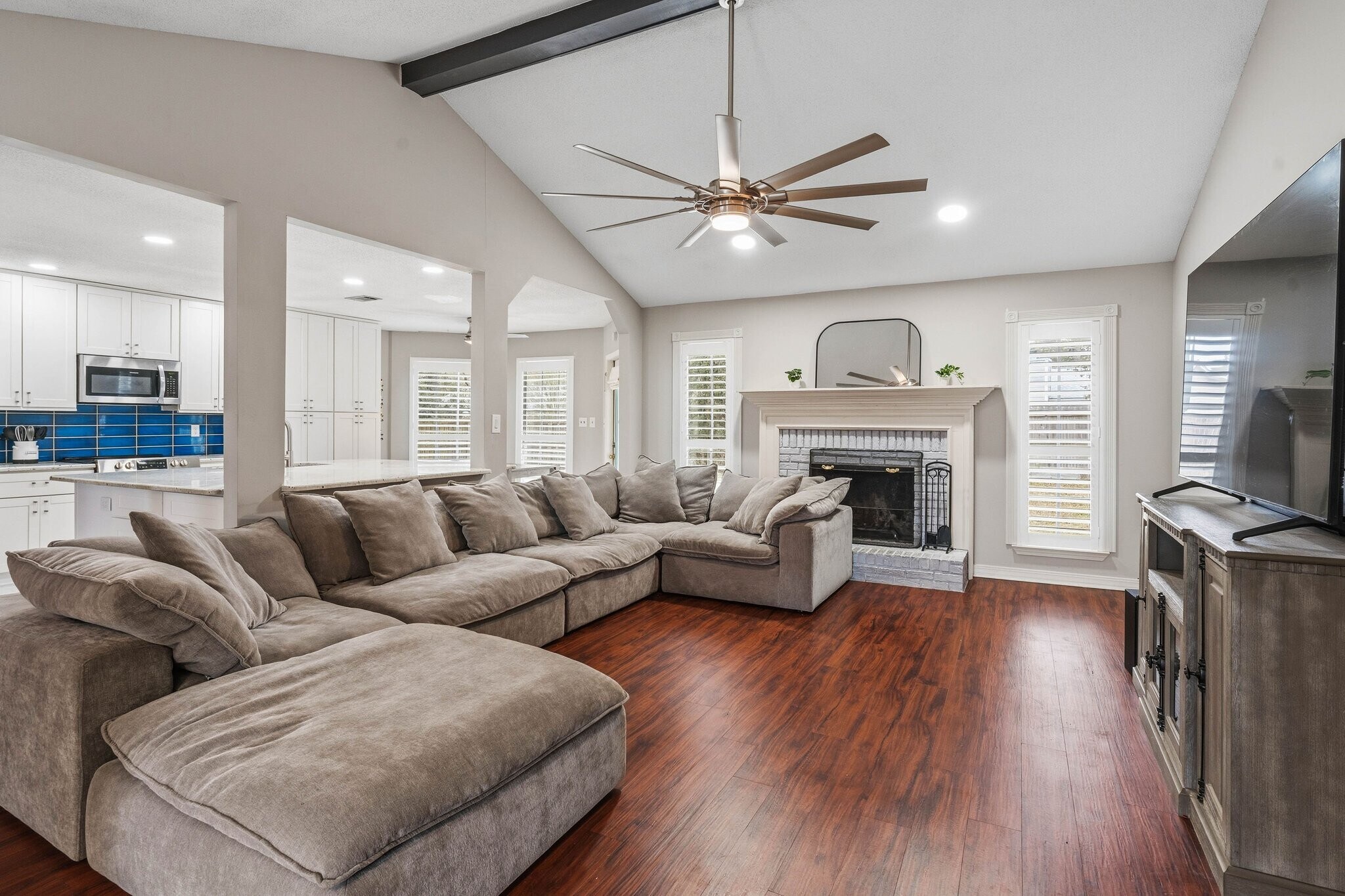 Building Photo - 2187 Calle De Castelar