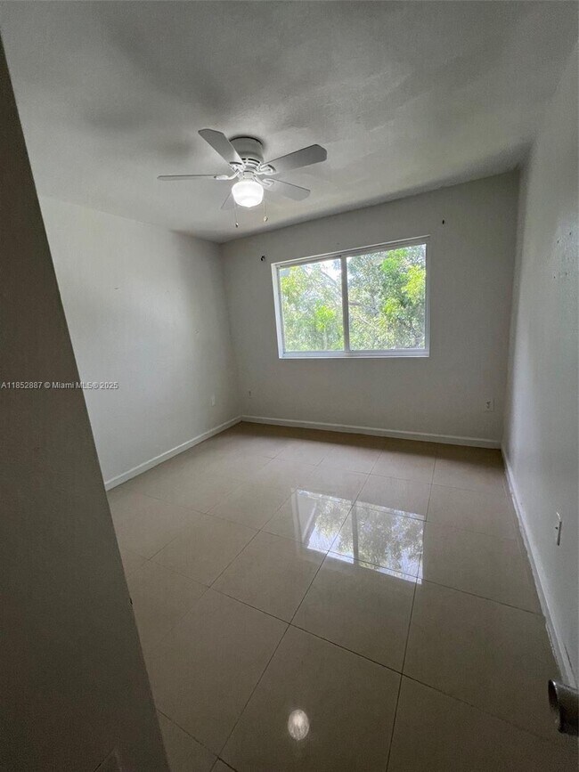 Building Photo - 15400 SW 284th St