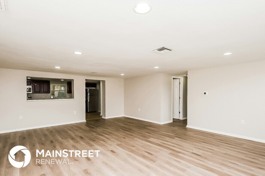 Building Photo - 3914 Pensdale Dr