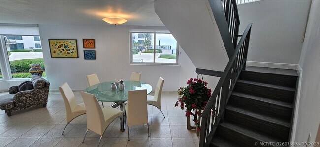 Building Photo - 2575 S Ocean Blvd