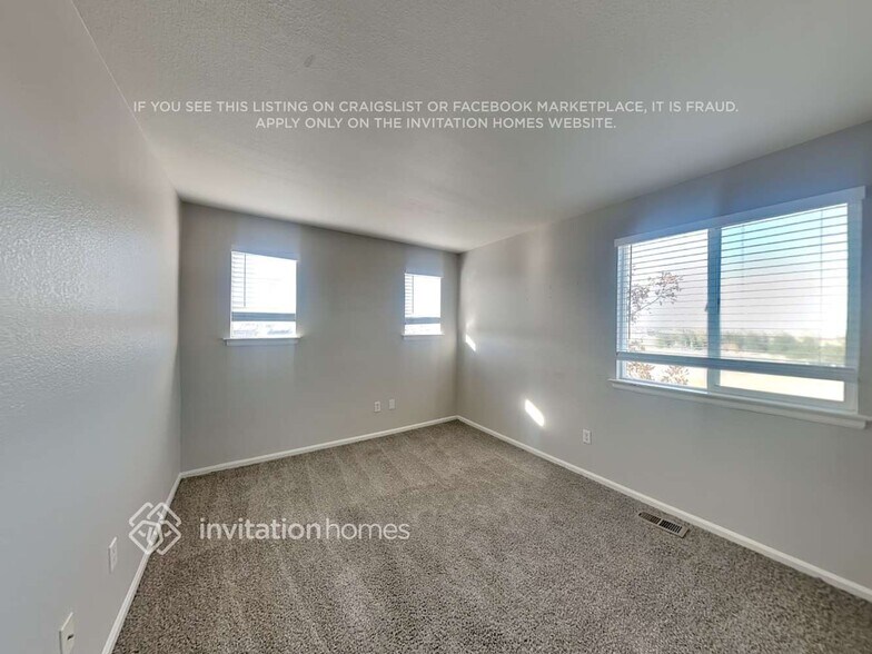 Building Photo - 6396 Millbridge Ave