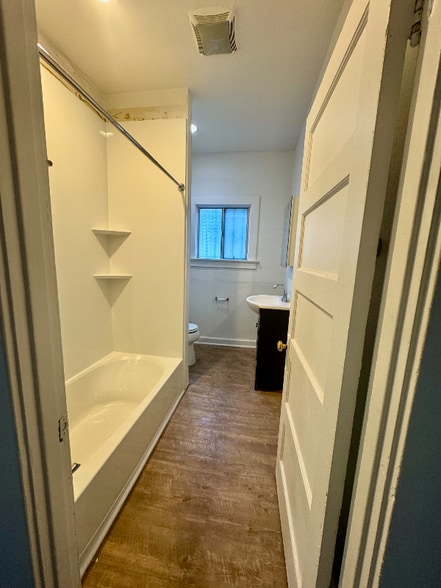 Building Photo - 250 W 49th St