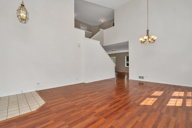 Building Photo - 2636 Whitehall Ln