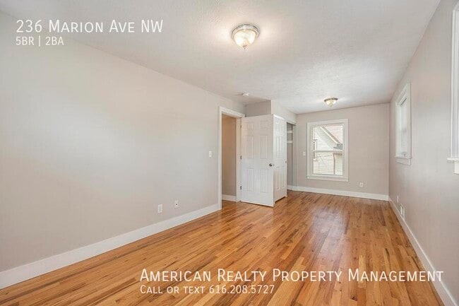 Building Photo - 236 Marion Ave NW