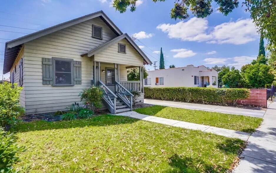 Building Photo - 6826 Hollenbeck St