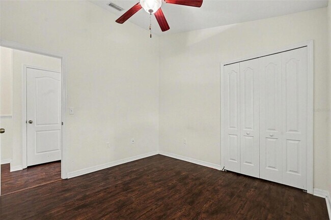 Building Photo - 5520 Kinglethill Dr