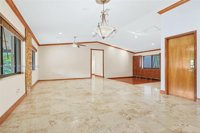 Building Photo - 8035 SW 89th Ct