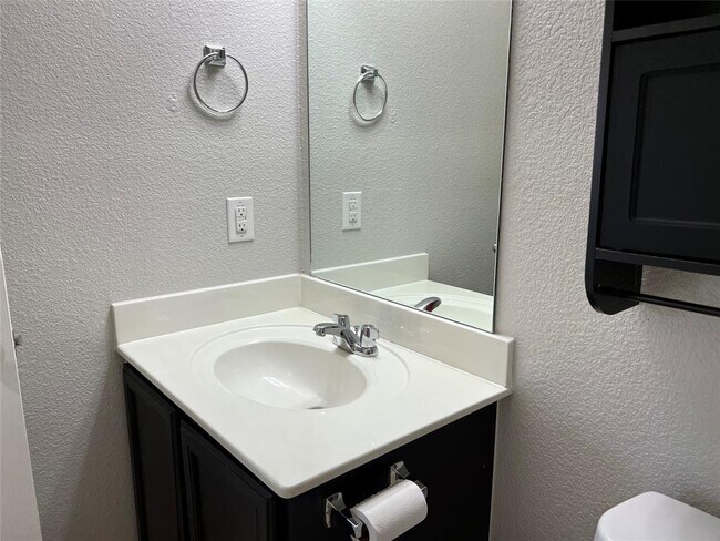 Building Photo - 1427 Swan Ridge Dr