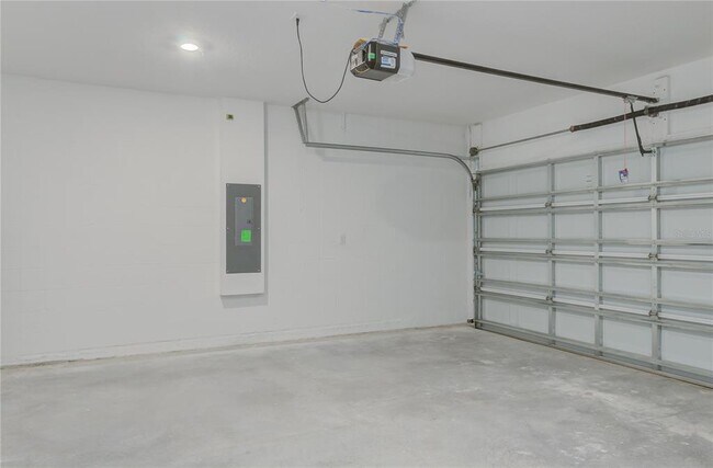 Building Photo - 1492 Cumberland Ave