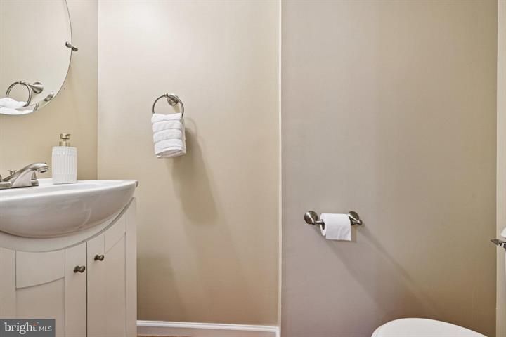 Building Photo - 5555 First Statesman Ln