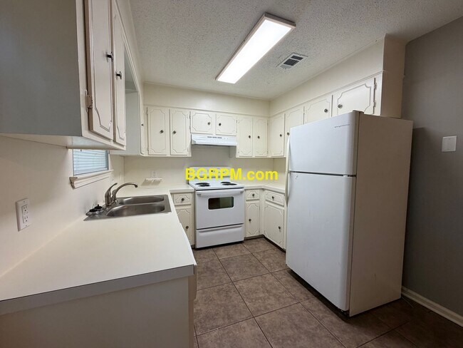 Building Photo - 1217 Overview Dr