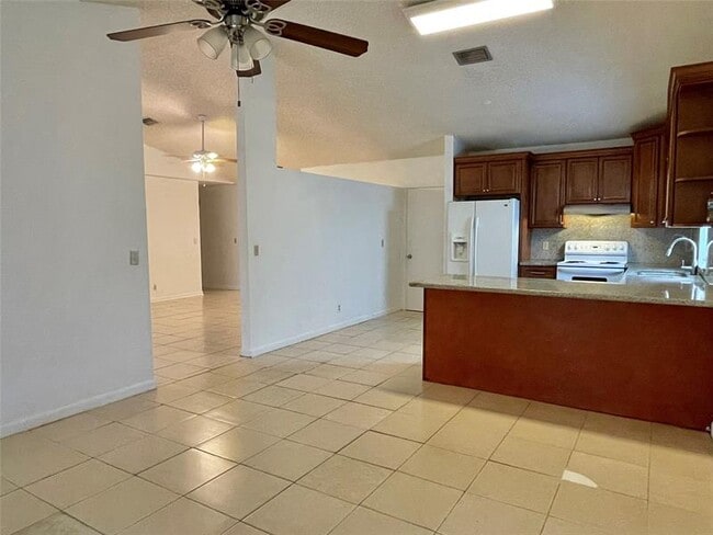 Building Photo - 9133 NW 48th St