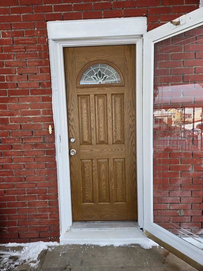 Building Photo - 2940 Brevard Ave