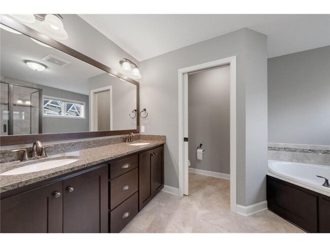 Building Photo - 16810 51st Pl N