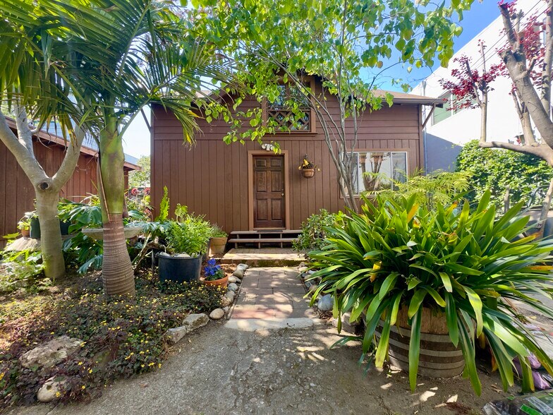 Primary Photo - 319 Alcatraz Ave