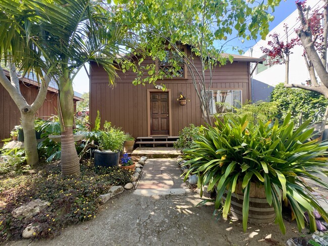 Building Photo - 319 Alcatraz Ave