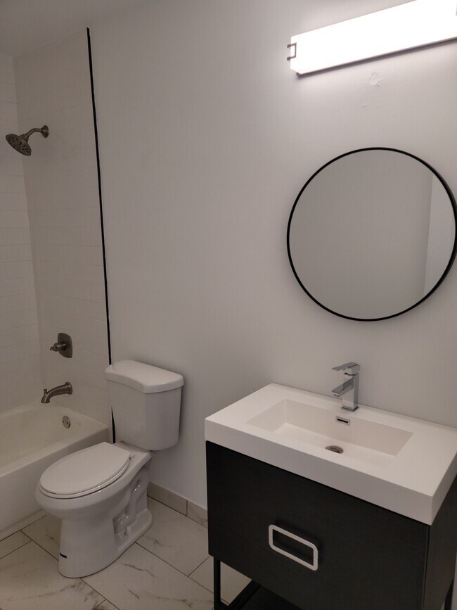 Building Photo - 2953 Edgley St