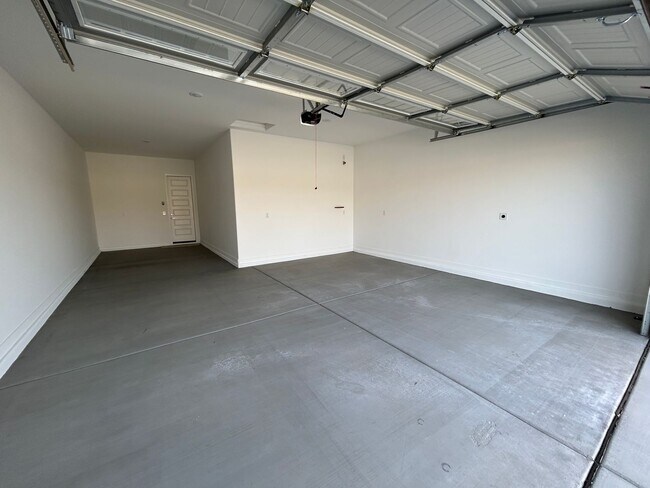 Building Photo - 25509 N 149th Ave