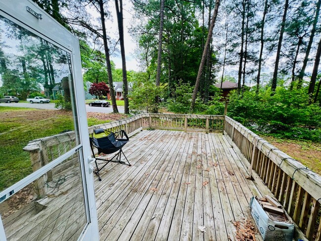 Building Photo - Charming 4-Bedroom Home with Ample Space and Modern Amenities