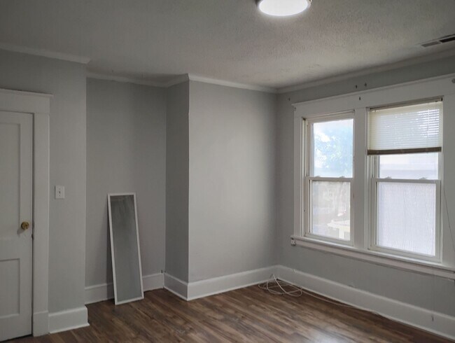 Building Photo - Maryland Ave