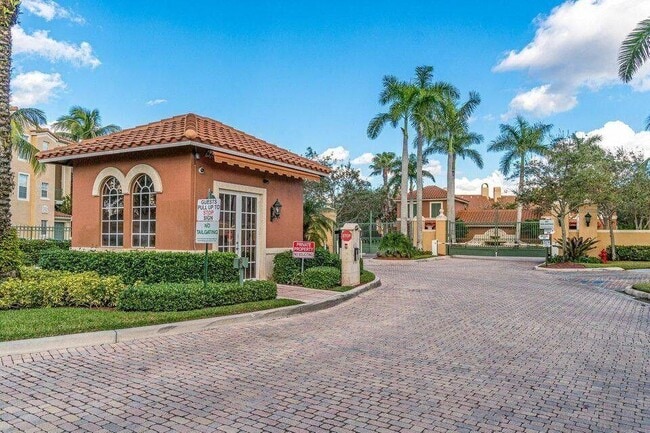 Building Photo - 11770 St Andrews Place