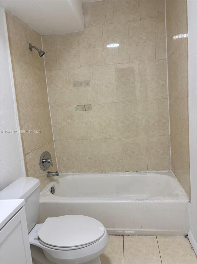 Building Photo - 20520 NW 15th Ave