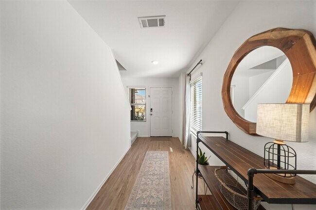 Building Photo - 18734 Clearwater Brk Dr