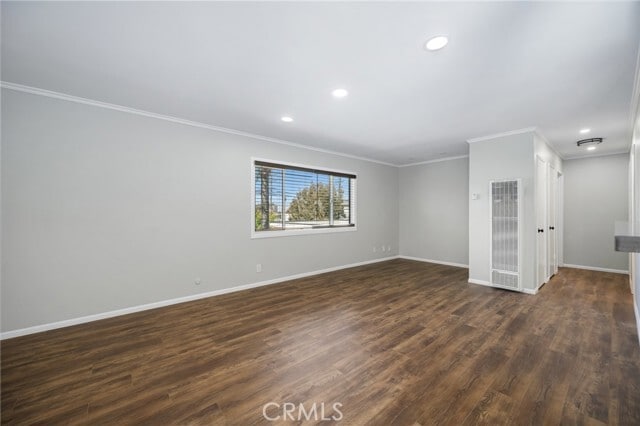 Building Photo - 201 E 16th St