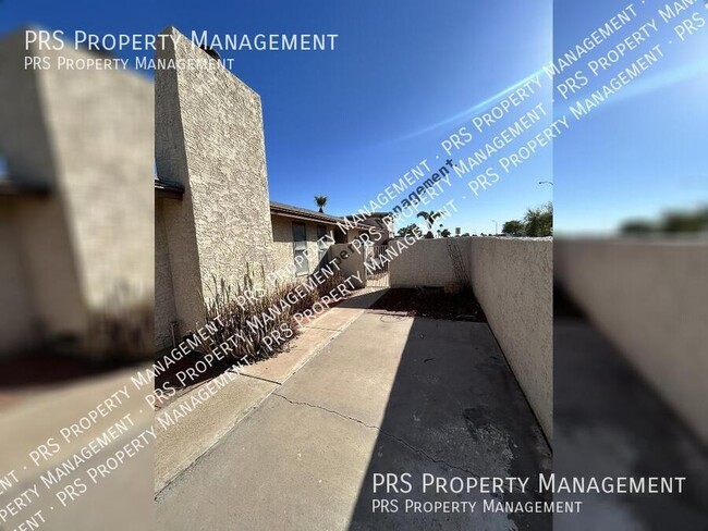 Building Photo - 2120 N Yucca Ct