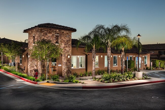 Exterior - Townhomes at Lost Canyon