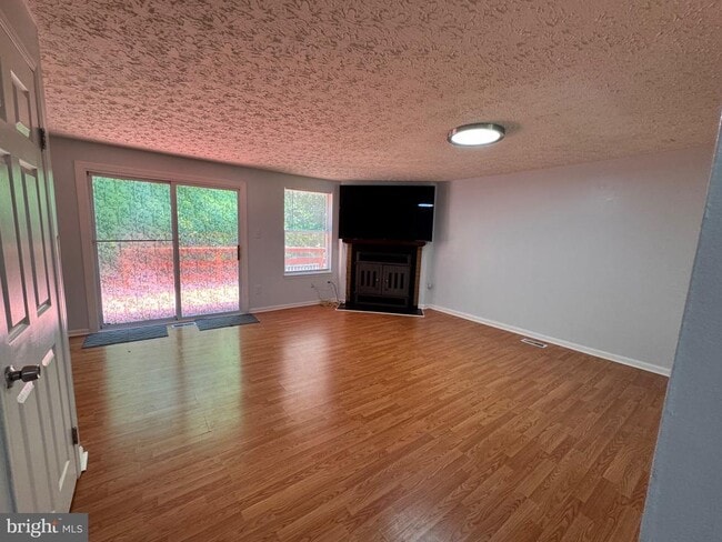 Building Photo - 6917 Villa-Del-Rey Ct