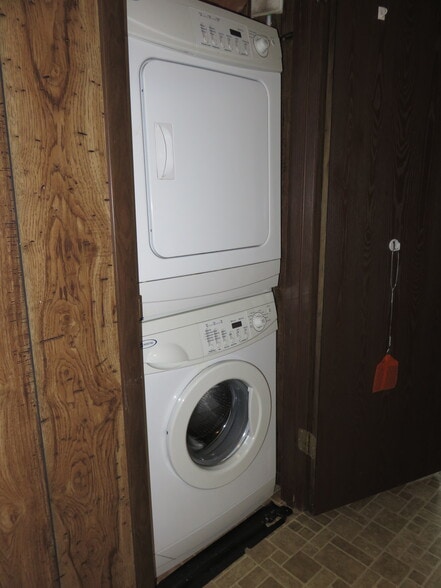 Washer and Drier - 281 Walden Rd