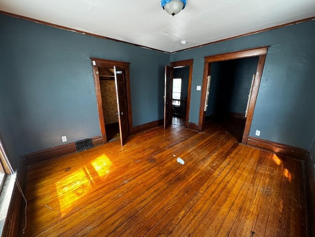 Building Photo - 1267 SW Harrison St