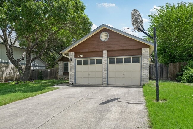 Building Photo - FALL INTO A NEW HOME WITH OUR MOVE-IN SPEC...