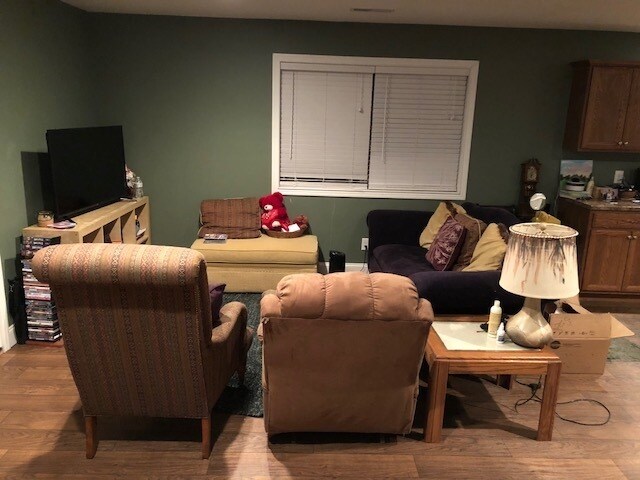 Building Photo - Large 1BR/1BA Barn Apt in LC, country setting near lake