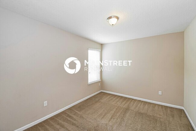 Building Photo - 4 Bedroom Pet-Friendly Home in Jacksonville, FL with Main Street Renewal