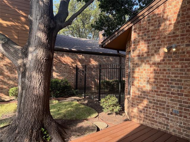 Building Photo - 3304 Scarlet Oak