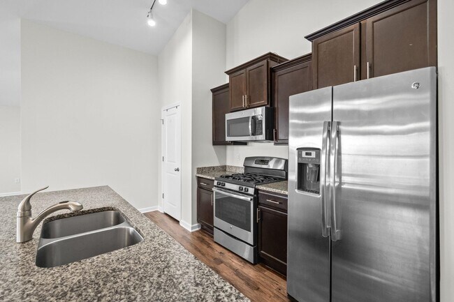 Building Photo - 4451 Livorn Loop