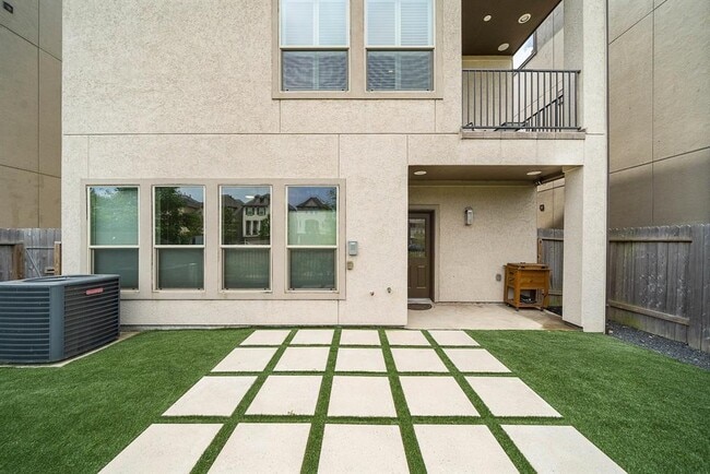 Building Photo - 10812 Kyler Oaks Pl