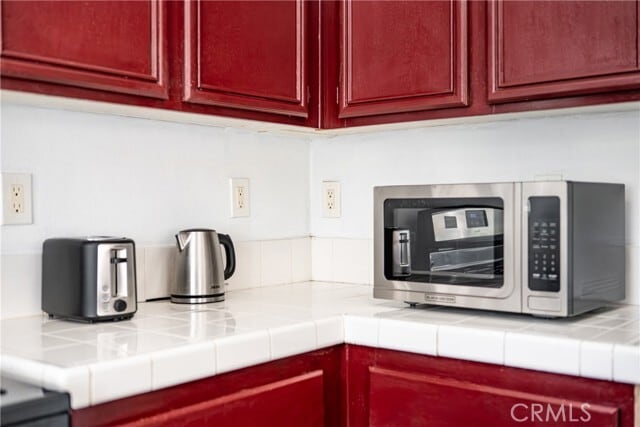 Building Photo - 22421 Hawthorn Ave