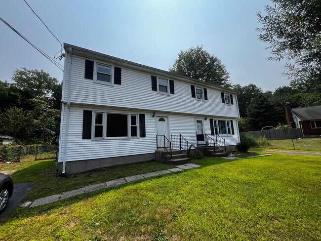 Building Photo - 131-133 Rethal Street