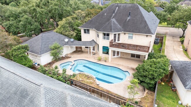 Building Photo - 1423 Meadow Lakes Dr